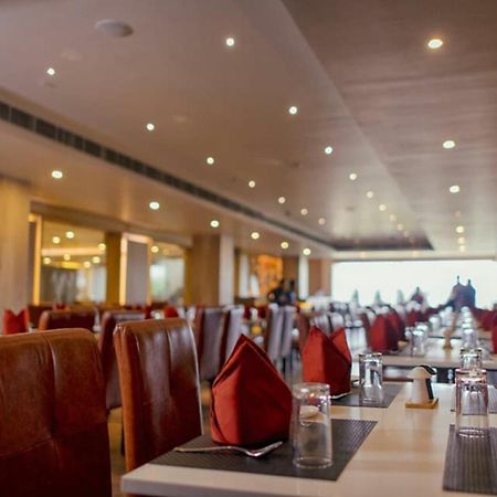 Hotel Prism - A Boutique Hotel Jorhāt Eksteriør billede